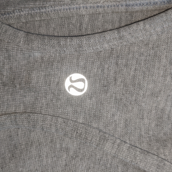 Lululemon grey tank - Picture 2 of 3